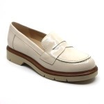 Pitillos mocassin beige lakleer 10400